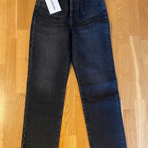 Acne Mece jeans i str. 25/32