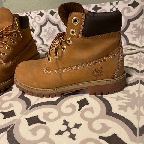 Timberland 6-inch boots