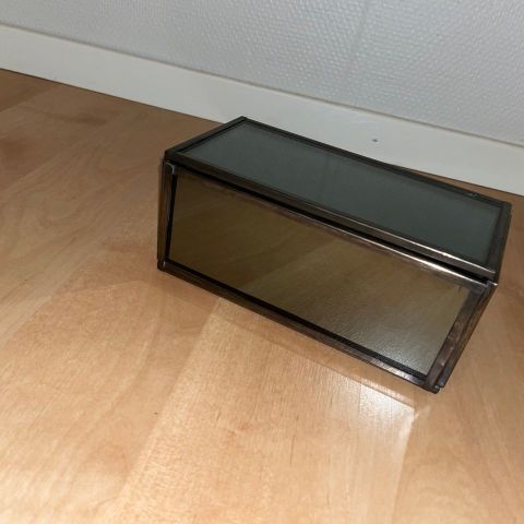 Mirror box - speil skrin