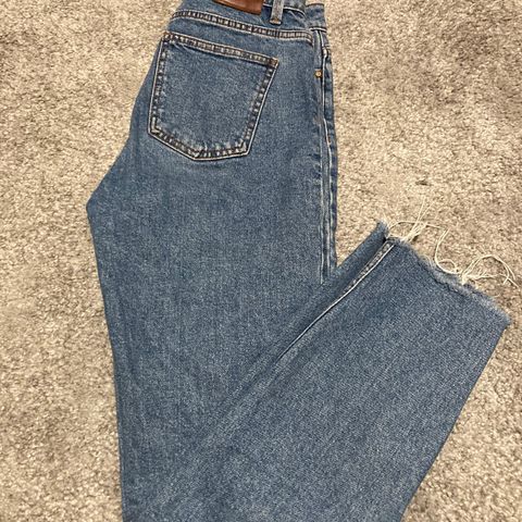 Momjeans