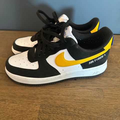 Nike Air force 1 Athletic Club Black University Gold