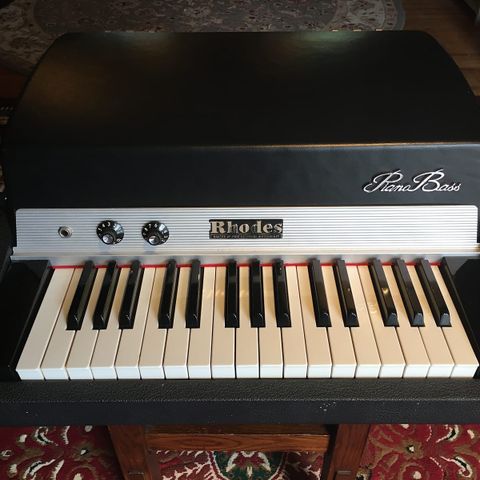 Fender Rhodes Piano Bass