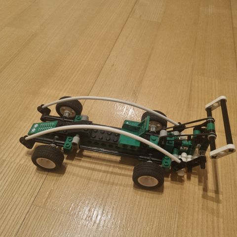 Lego Technic 8213 Spy Runner