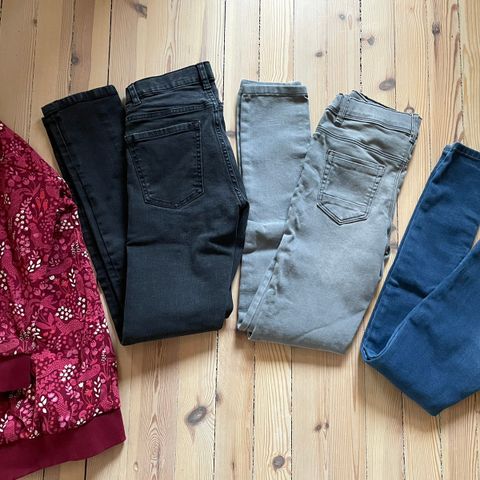 3 slim fit jeans og 1 Reima oversized genser str. 152, delvis ny