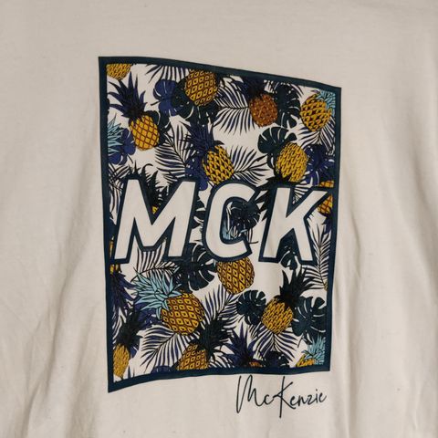 T-skjorte McKenzie