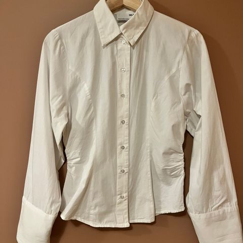 Hvit skjorte fra Selected. Str S