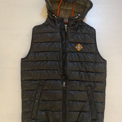 Jack & Jones Bodywarmer str S - ubrukt!