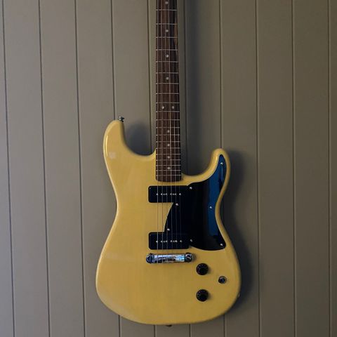 Squier Paranormal Strat O Sonic