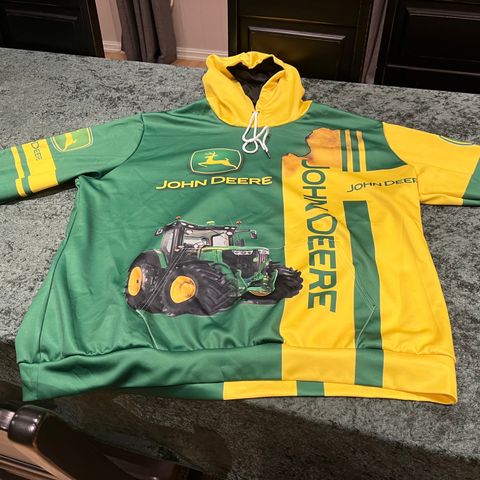 Nye John Deere Hettegensere selges