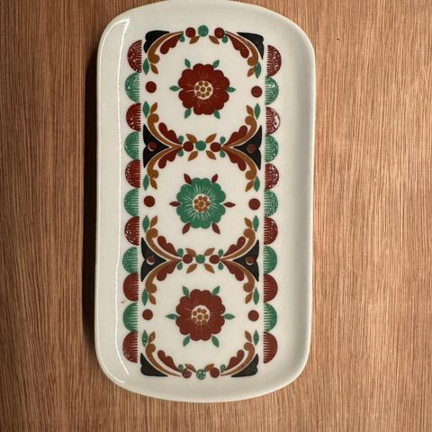 Retro tallerken med mønster