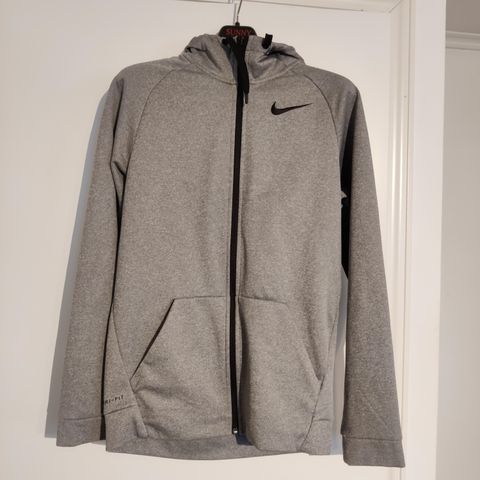 Nike DriFit hettegenser