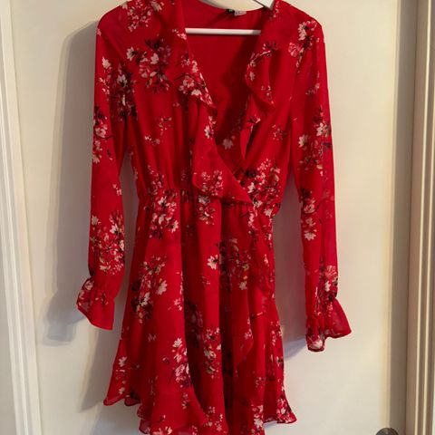 Rød kjole fra fra HM