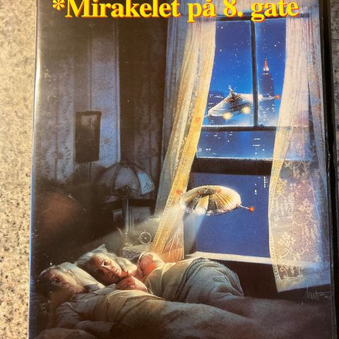 Mirakelet på 8. gate. Norsk tekst.