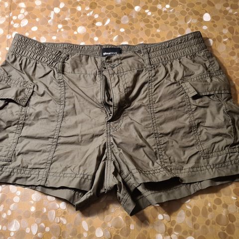 Shorts fra GinaTricot