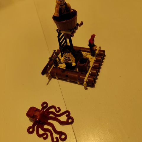 LEGO Pirates 6240 Kraken Attackin'