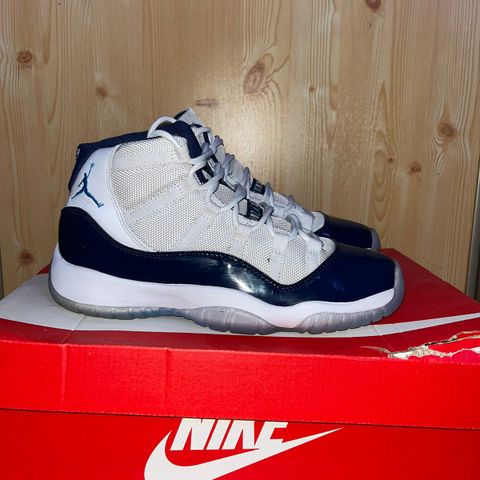 Air Jordan 11 Win Like 82