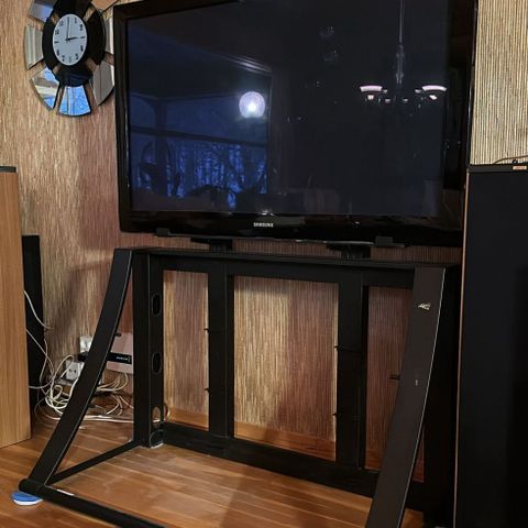 Unik Bell'O TV og stereo rack