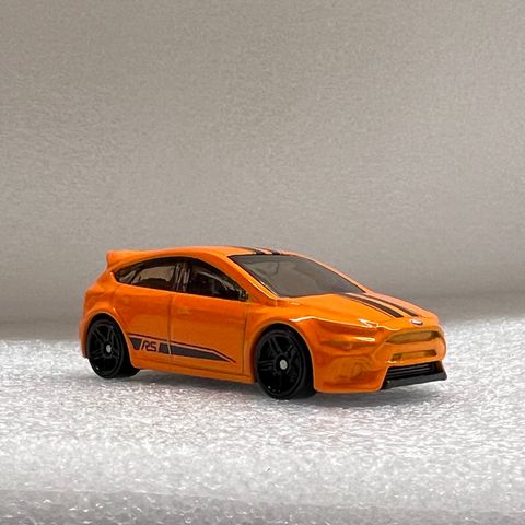 Hot Wheels Ford Focus RS (orange) - HW Hatchbacks - HCX73