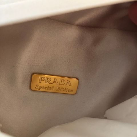 NY PRIS - NY Prada Special Edition Clutch Bag - pink