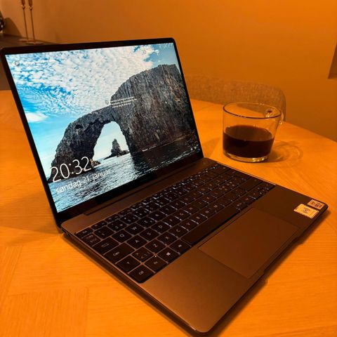 Bærbar PC Huawei MateBook 13 2020 i5/8GB