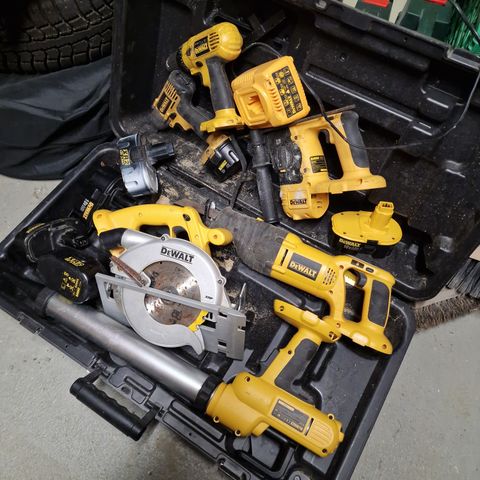 Dewalt