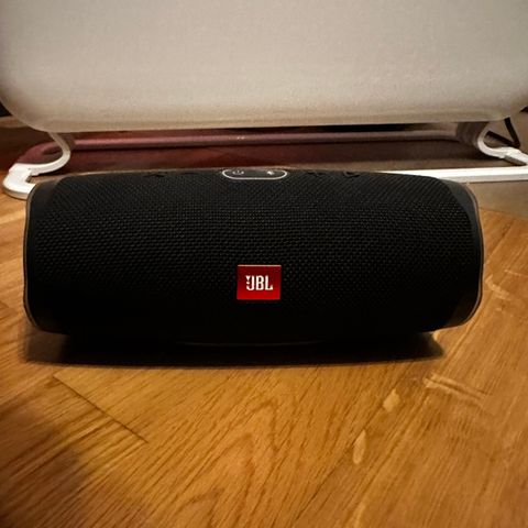 JBL charge4 Høytaler