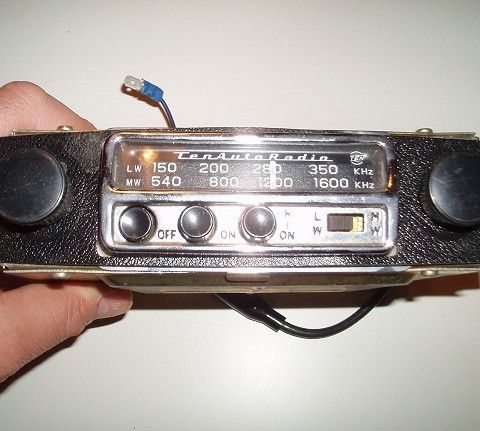 Gammel vakker bilradio, Chrom front, veteran, retro, classic, nostalgi