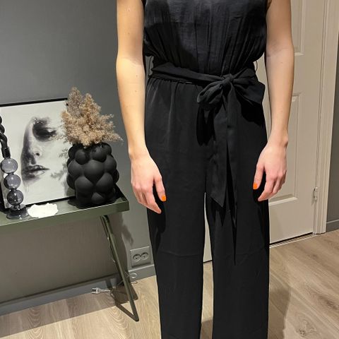 Lekker sort jumpsuit