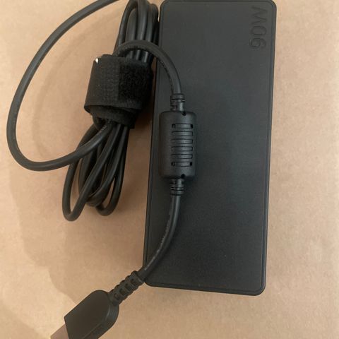 lenovo  90 W charger square - strøm adaptor / lader