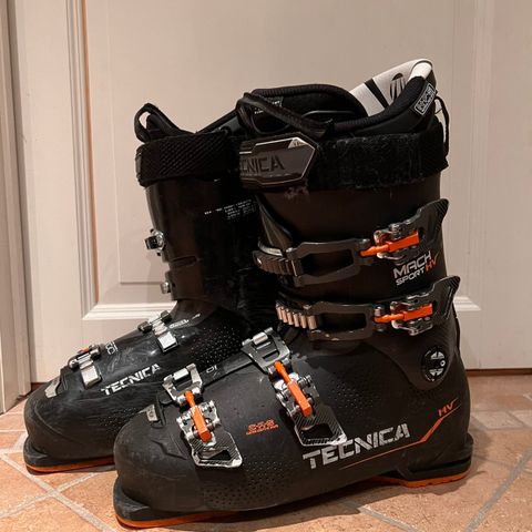 Technica Mach sport HV skisko