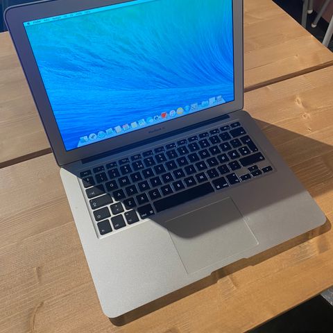 Apple Macbook Air