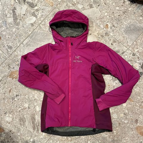 Arc’teryx Atom LT Hoody (Str. M)