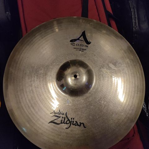 Zildjian A Custom Medium Ride 22 " med brilliant finish