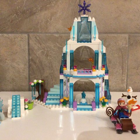 Unik Disney Frozen LEGO sett fra 2015