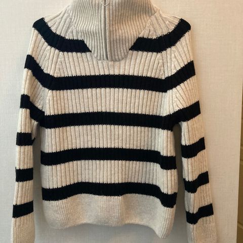 Høyhalset strikket genser fra Only(Ny)