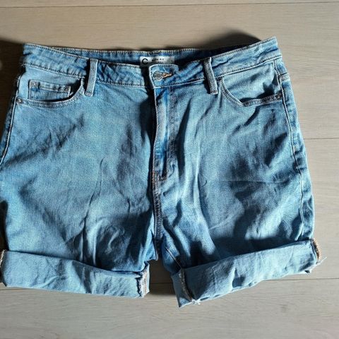 Jeans shorts dame, str. L