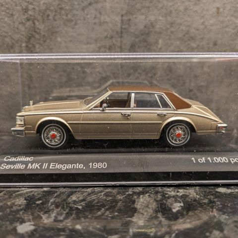 Cadillac Seville MKII Elegante 1980 modell Limited Edition WhiteBox 1:43