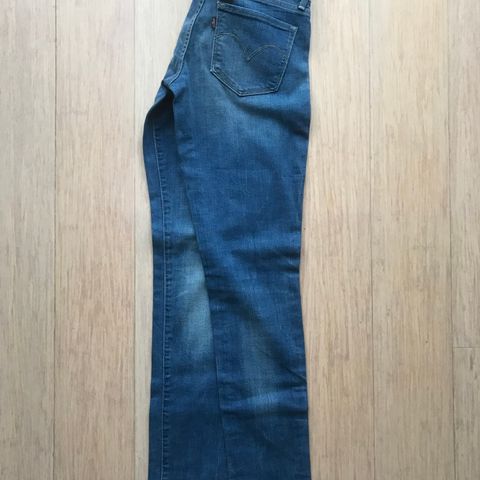Levi Demi Curve W25 L32 Skinny Jeans (New)