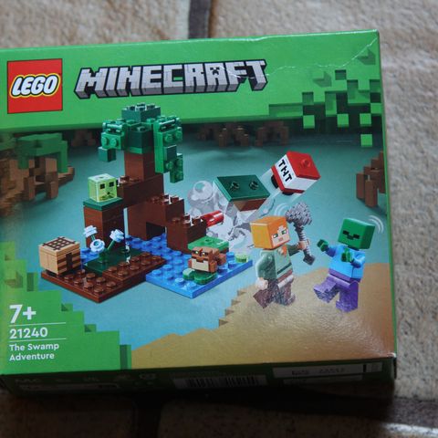 LEGO Minecraft The Swamp Adventure