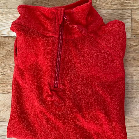 Fleece genser og bukse hhv. str. 128 og 122