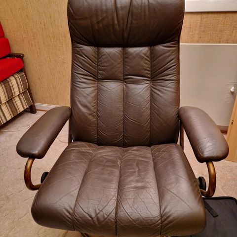 Retro Ekornes Stressless Golf brun lær lenestol med stål base