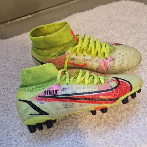 Nike mercurial 38.5