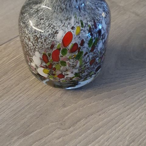 Liten kunst glass vase.