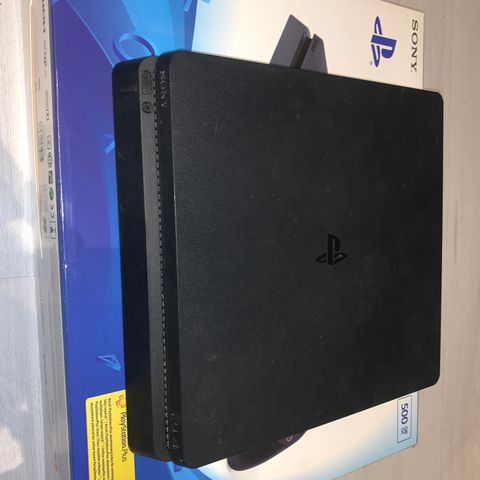 PlayStation 4 (9.00 & Original Embalasje)