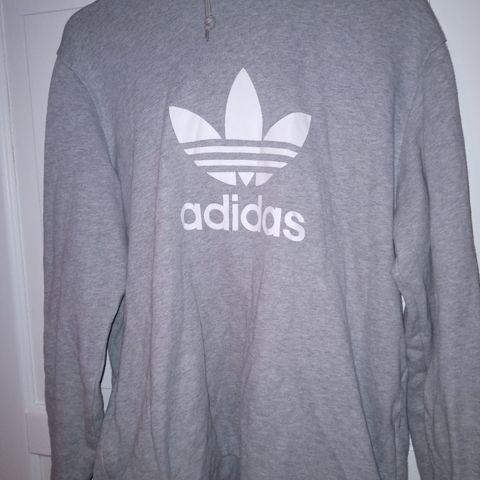 Adidas hettegenser