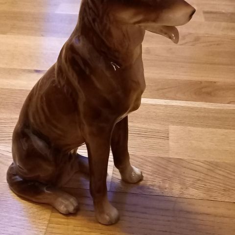 Stor flott sjæfer porselen hund , 26 cm. Selges for kr 499