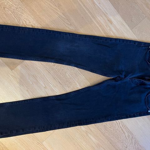 TOM WOOD jeans str 33/32 kr 400,-