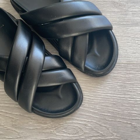 Anine Bing sandaler