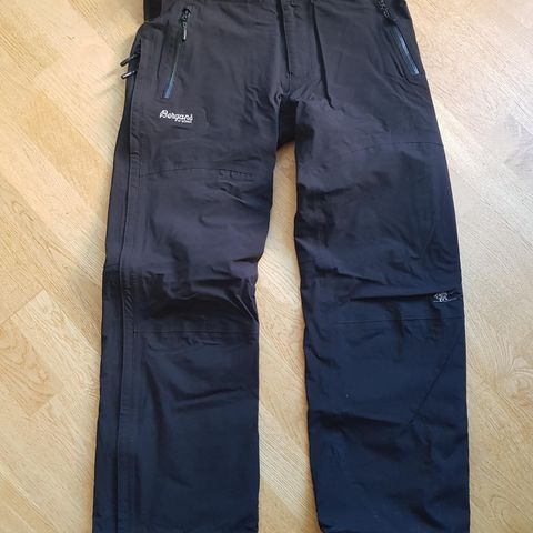 Pent brukt Bergans AnatomicLV 9254 selges