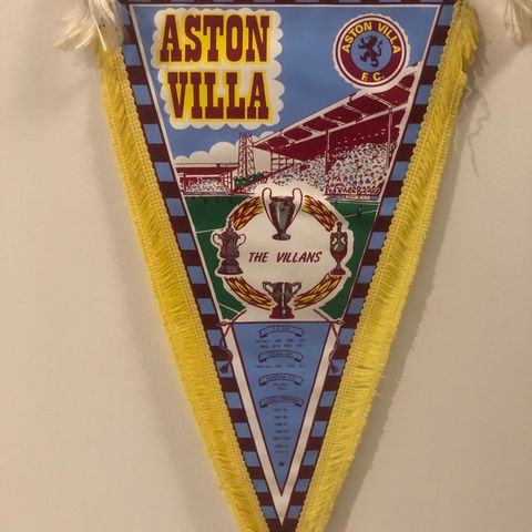 Aston Villa - nydelig vintage vimpel fra 1983 RESERVERT